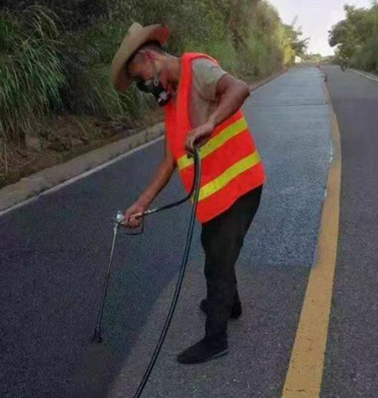 海口路面喷涂翻新彩色步道施工方案